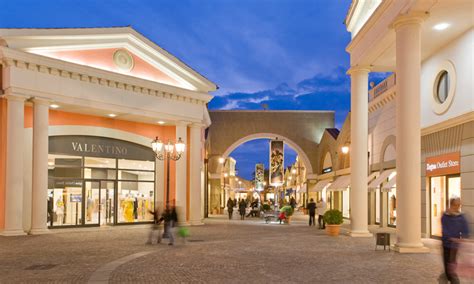 fashion outlets in italy